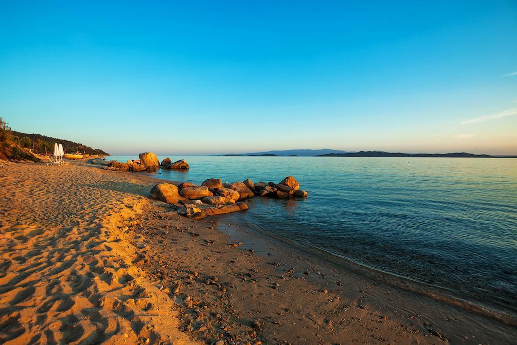 Xenios Theoxenia Hotel Ouranoupoli Exterior photo