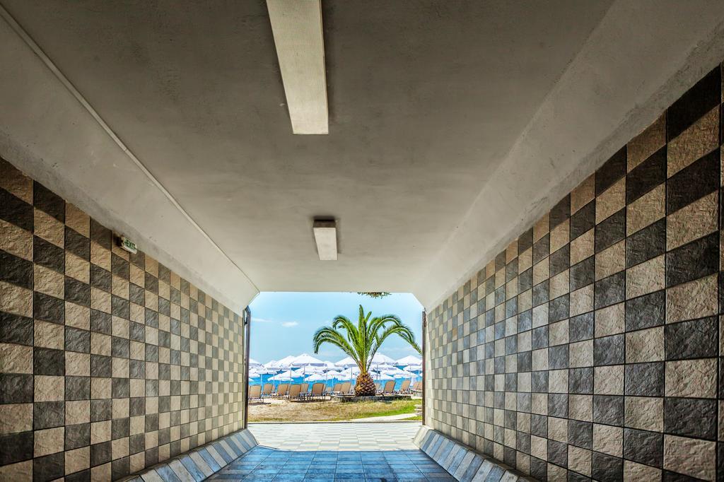 Xenios Theoxenia Hotel Ouranoupoli Exterior photo