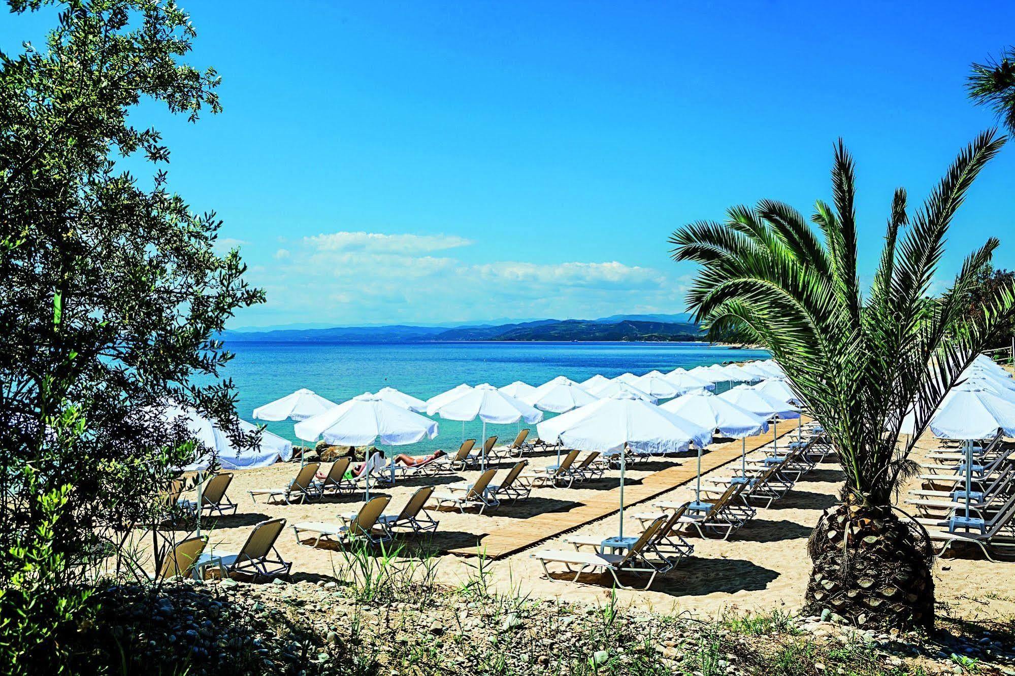 Xenios Theoxenia Hotel Ouranoupoli Exterior photo